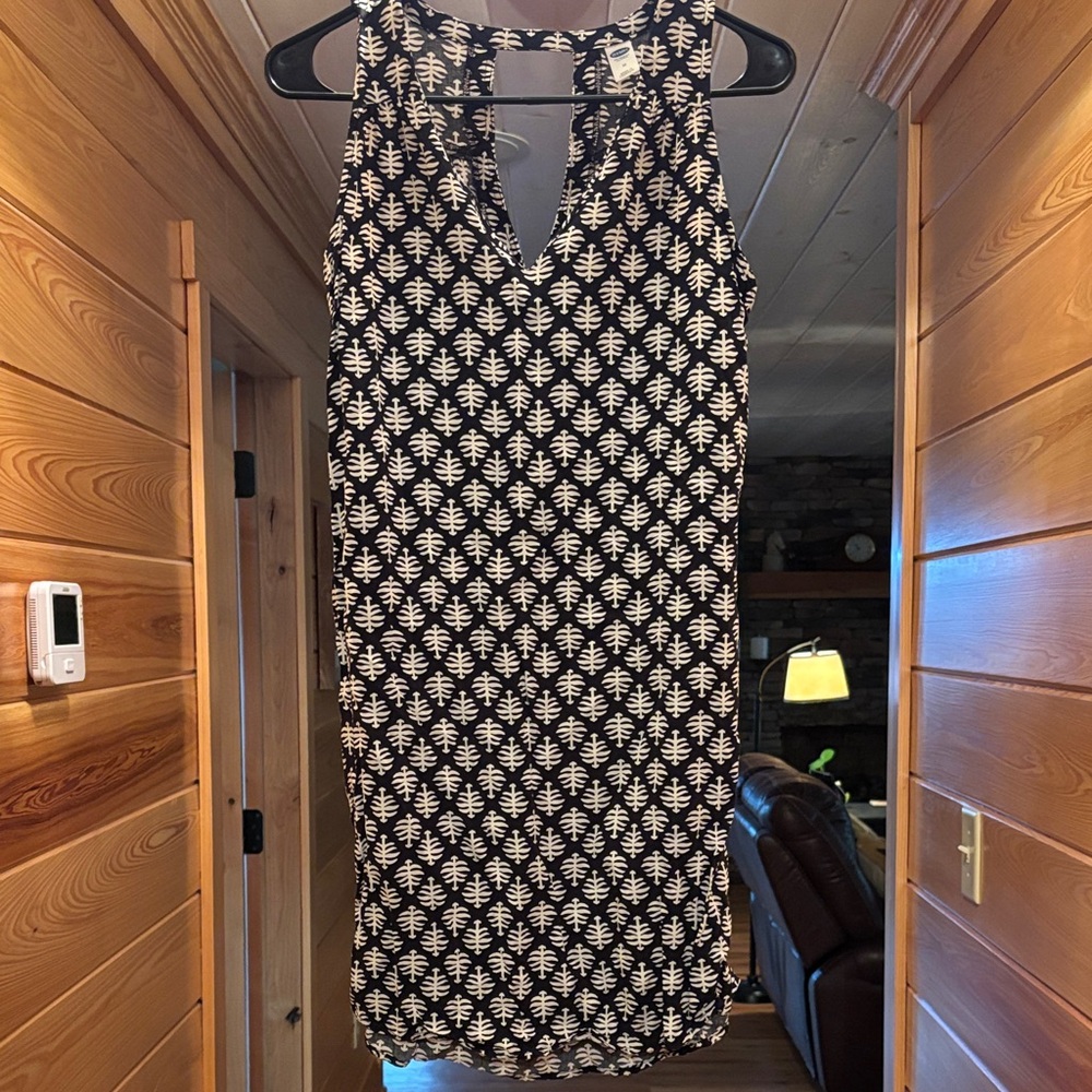 Old Navy Black and Cream Patterned Midi Dress